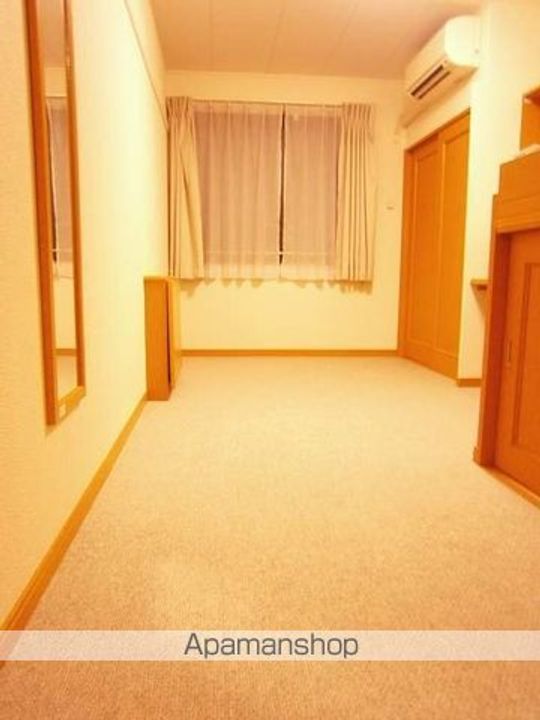 レオパレスボークロワールの居間