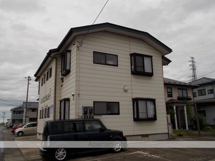 ハイツロイアルティⅡ201の外観