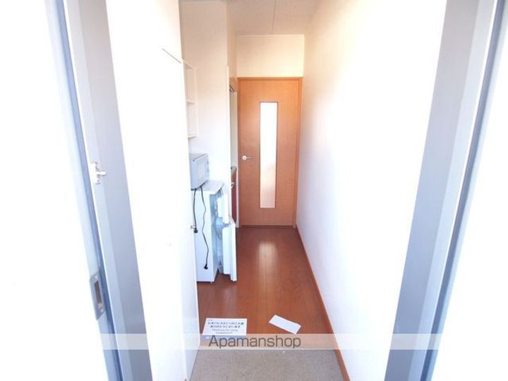 レオパレスCHEVAL207の玄関