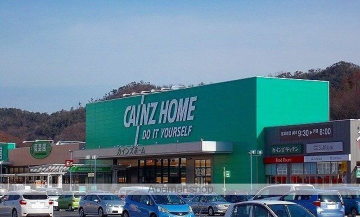 レオパレスラポールの周辺