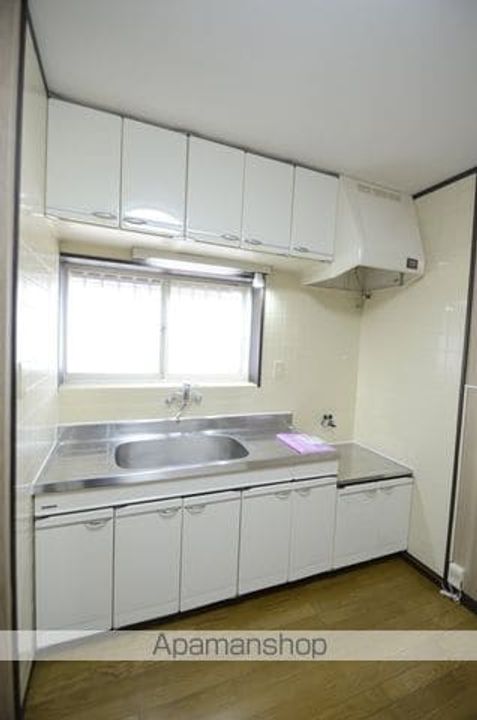 コーポラス青山202のキッチン