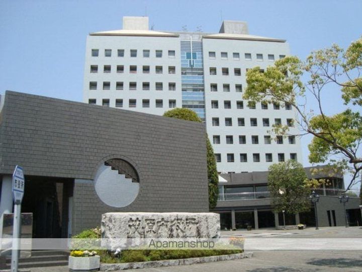 グランティスレーヴの周辺