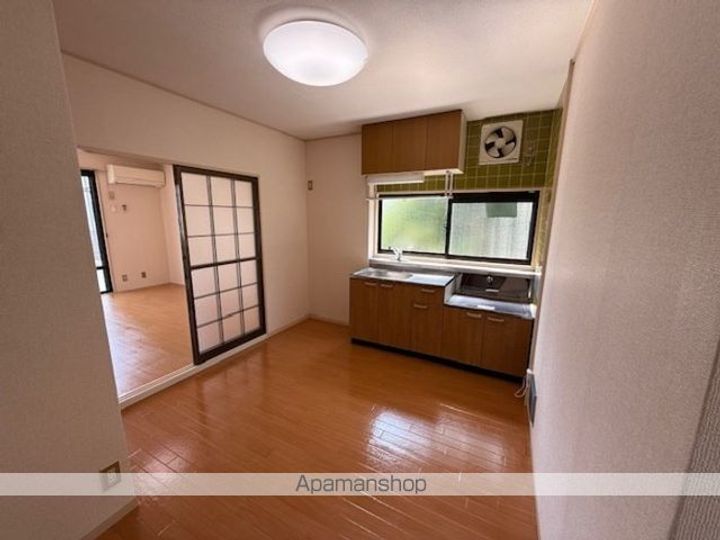 アートハイツの居間