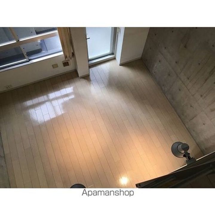 PRECIOUS SITE302の居間