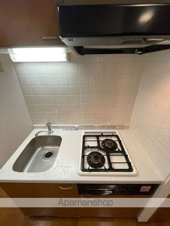 東京都新宿区払方町の賃貸マンションのキッチン