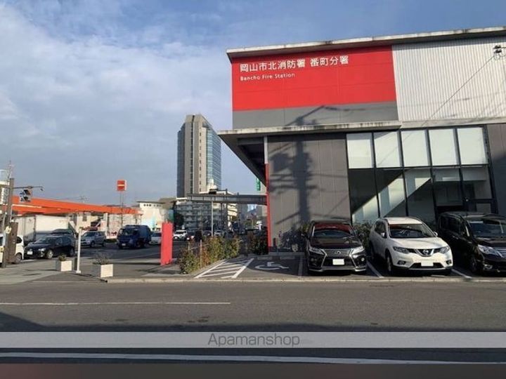 レオパレスBANCHOUの周辺