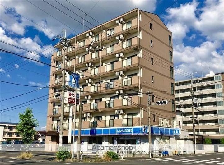 ルミエール吉岡の外観