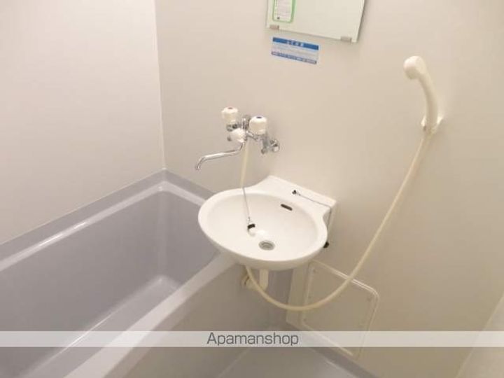レオパレスパティオ105の風呂