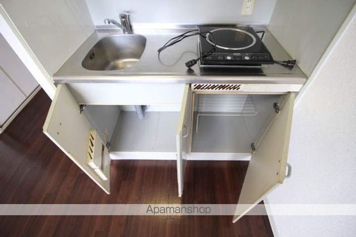 岡山県岡山市北区弓之町の賃貸マンションのキッチン