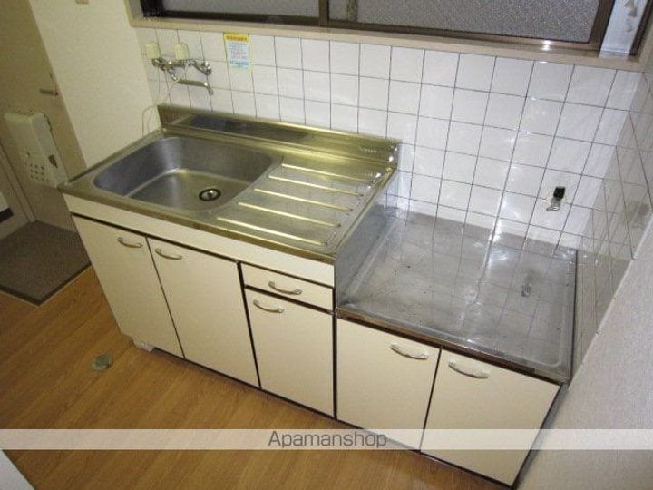 宮城県仙台市青葉区昭和町の賃貸マンションのキッチン