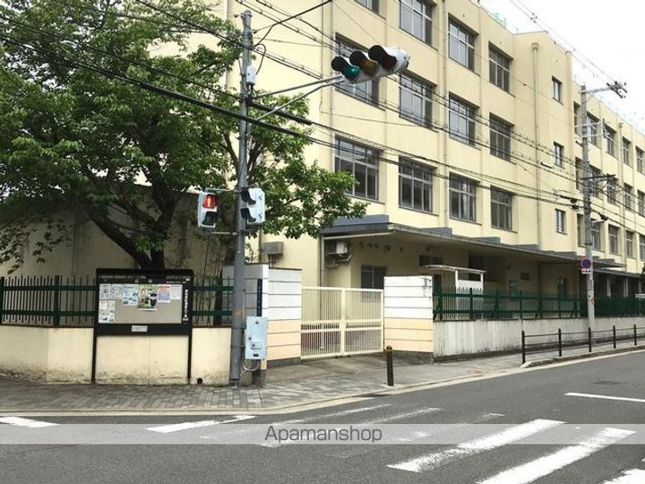 セレニティ照ヶ丘矢田A棟の周辺