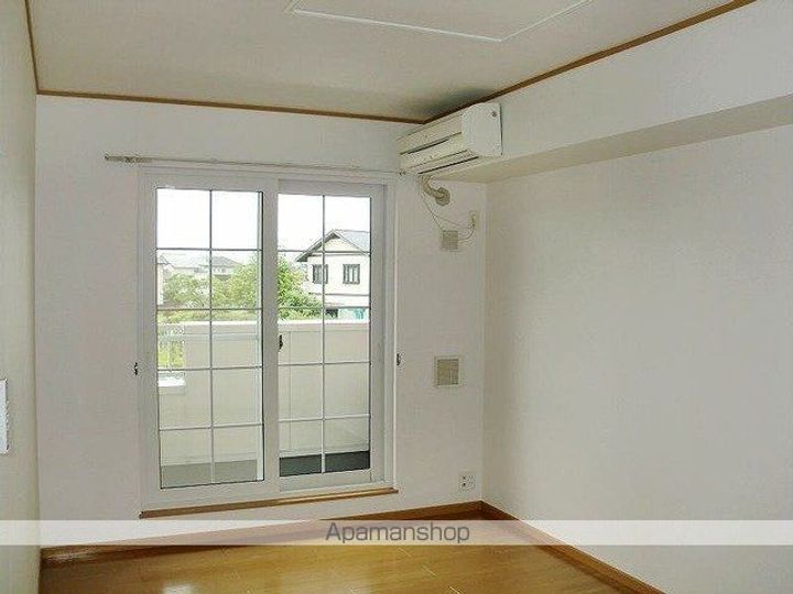 エトワール 翠Ⅱの居間