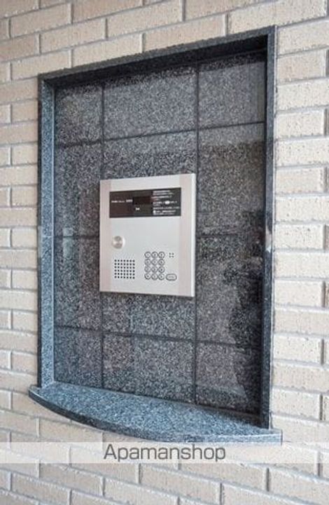 グランセレッソの外観