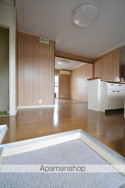 平田コーポ202の玄関