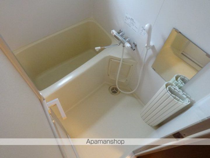 中道ロイヤルヒルズ201の風呂