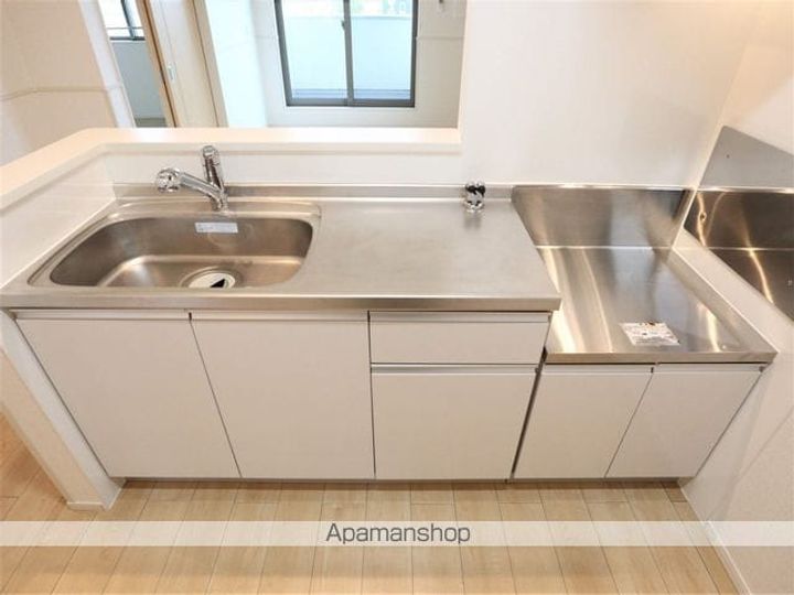 大阪府阪南市鳥取中の賃貸アパートのキッチン