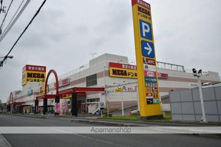 ウィスタリアの周辺