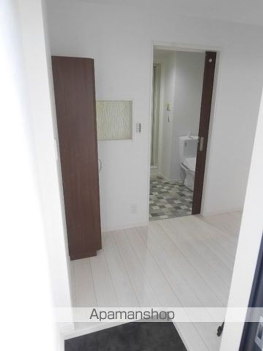 JHレジデンスの玄関