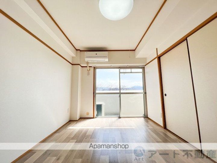 シャルル和泉Ⅱの居間