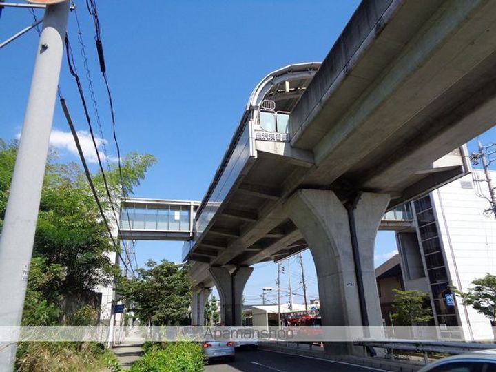 アンプルール ブワ シャトーの周辺