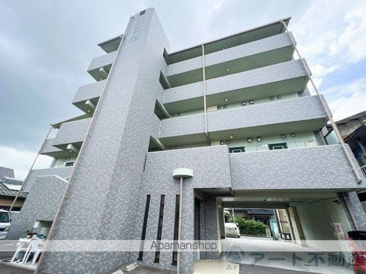 愛媛県松山市和泉北1丁目の賃貸マンションの外観