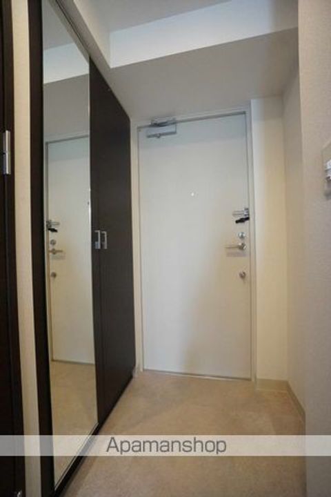 エステムコート名古屋ライブゲートの玄関