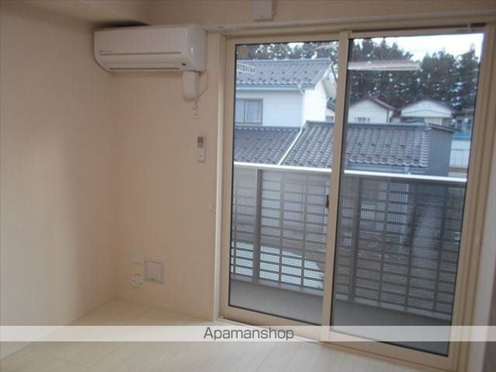 D−ROOM LUCE B205の居間
