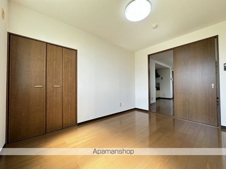 ピュアパレス七重浜304の内装