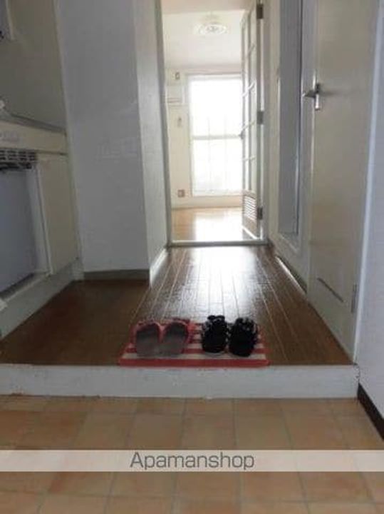 山形県山形市緑町4丁目の賃貸アパート205の玄関