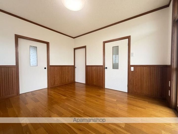 赤川1丁目6番一棟二戸右の内装