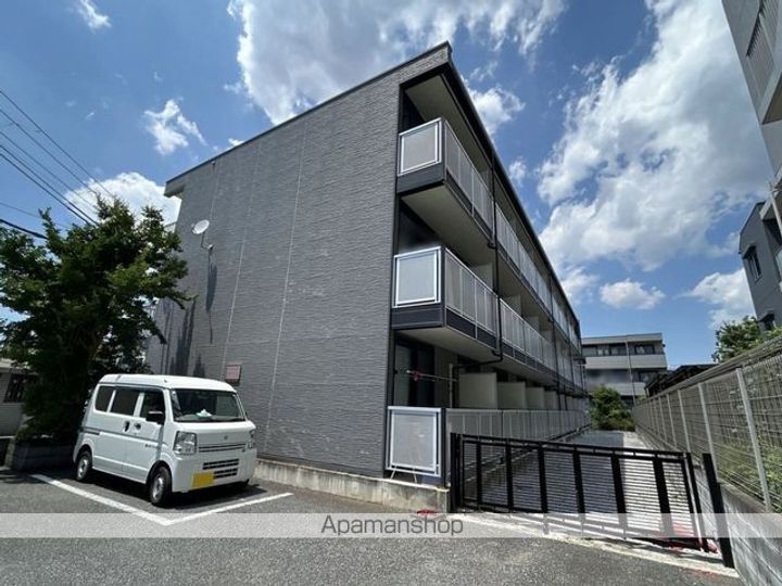 レオパレスウィステリア神田の外観