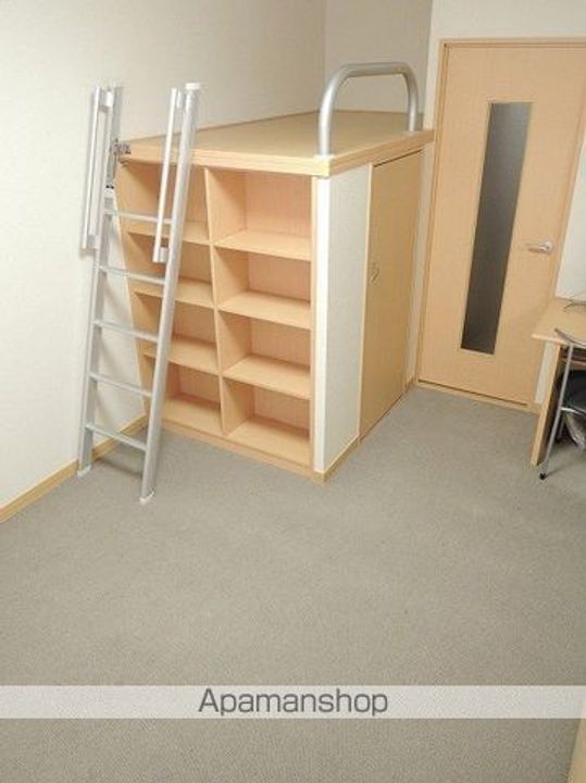 レオパレスカサブランカ柏の居間