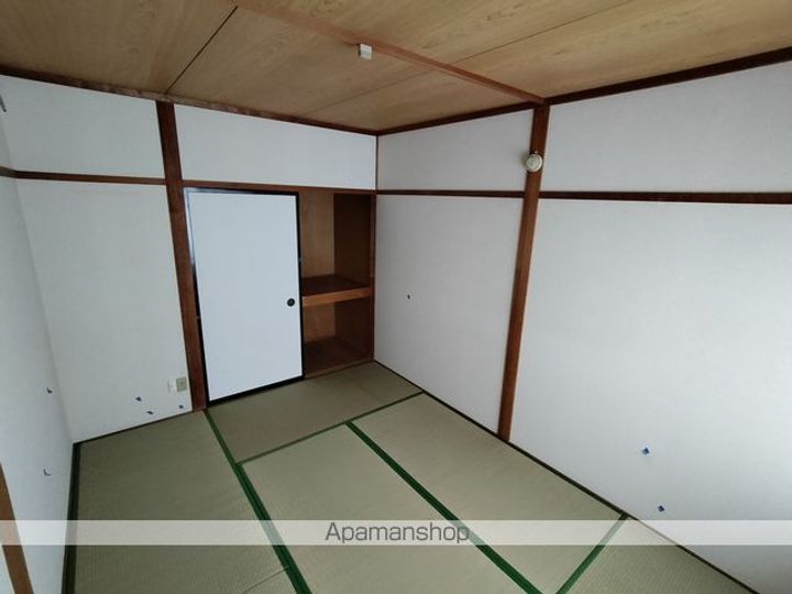 コーポ中村の居間