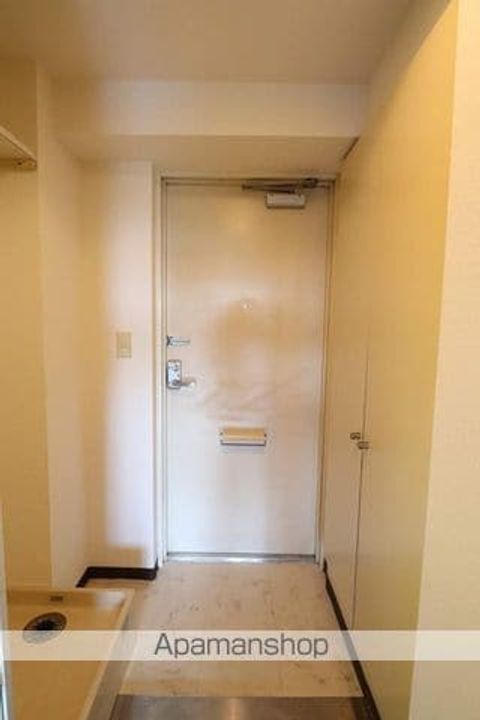 エトワール郡山第2502の玄関