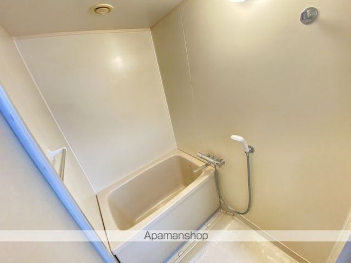 福井県福井市南四ツ居1丁目の賃貸マンション201の風呂