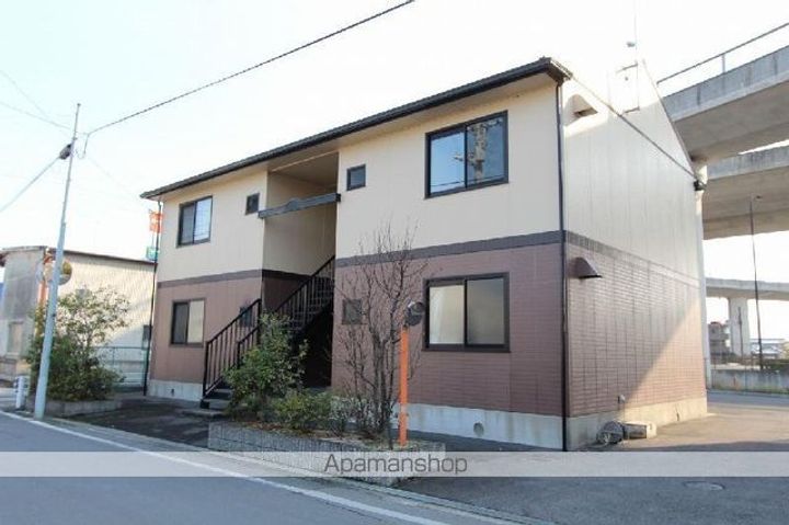 香川県高松市林町の賃貸アパートの外観