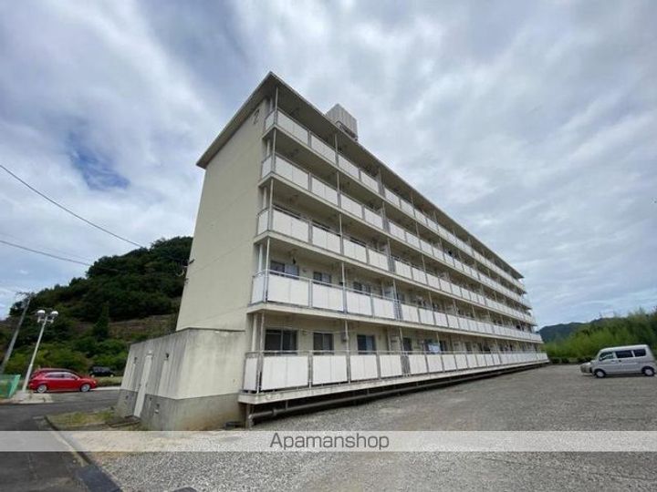 ビレッジハウス志度2号棟402の外観