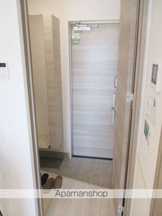 ヴィラクレストVIの玄関