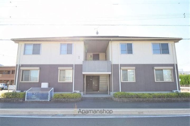 熊本県八代市平山新町の賃貸アパートの外観