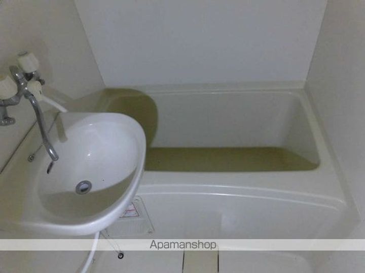 ソレーユ102の風呂