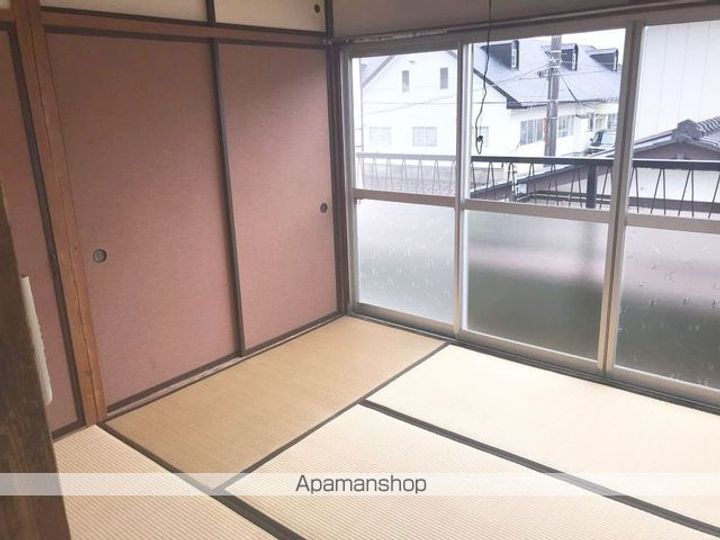 山口ハイツCの居間