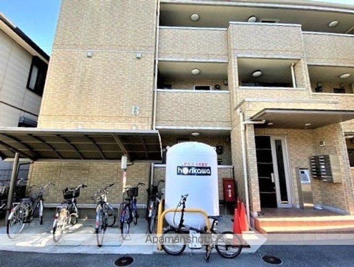 メルヴェーユ八潮中央 Bの外観