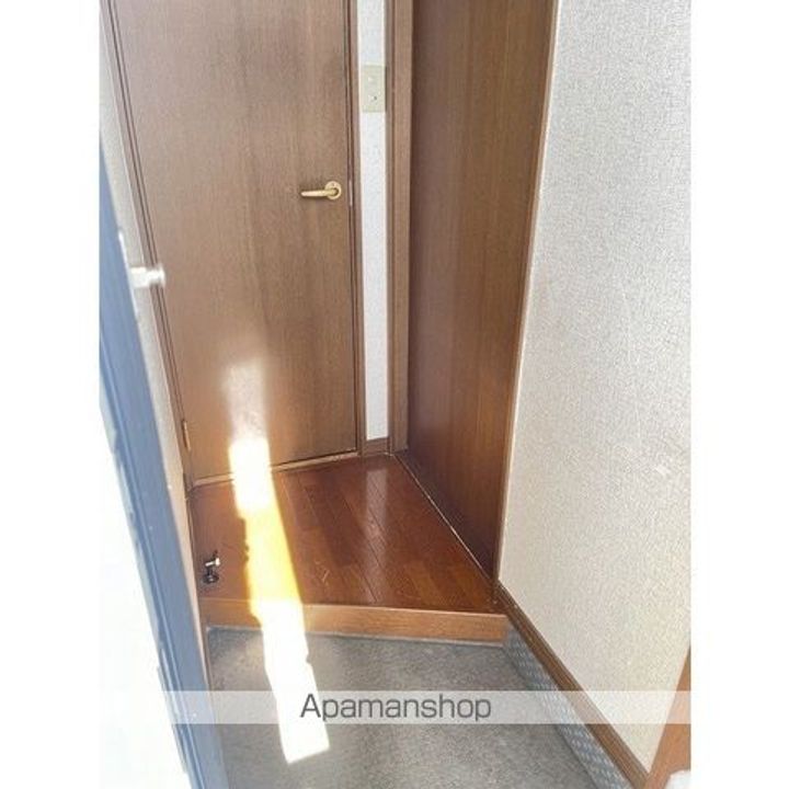 パークサイドヒルⅡ7の玄関