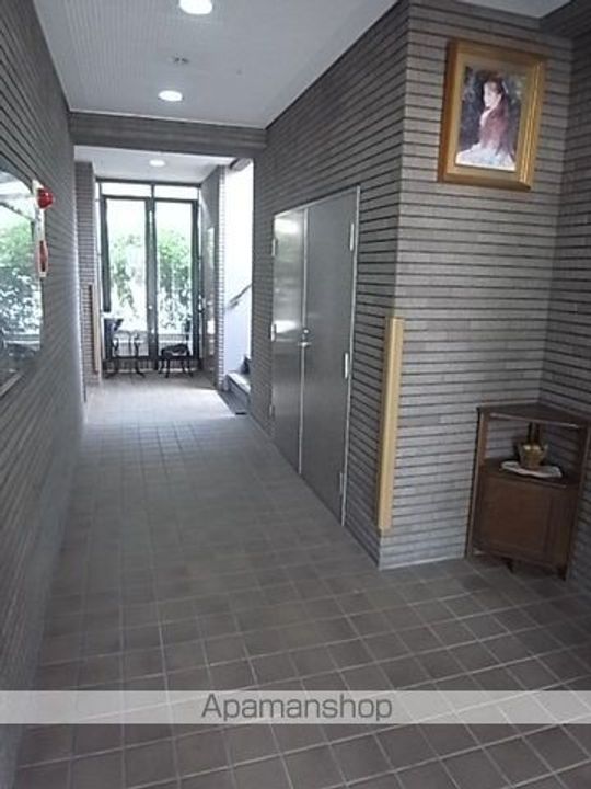 YOSHIX代官町の外観