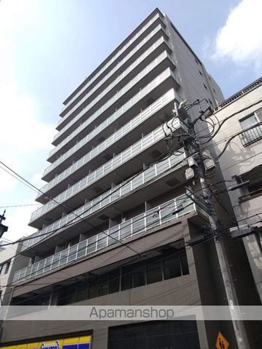 東京都新宿区北新宿4丁目の賃貸マンションの外観