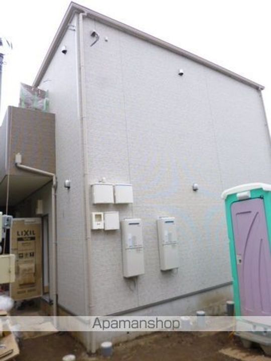 クレセント新検見川の外観