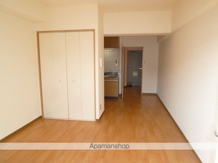 ガーデンハイツ朝妻の居間