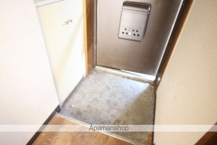 ライフライン23102の玄関