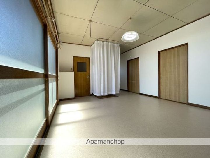 高台荘1F左の内装