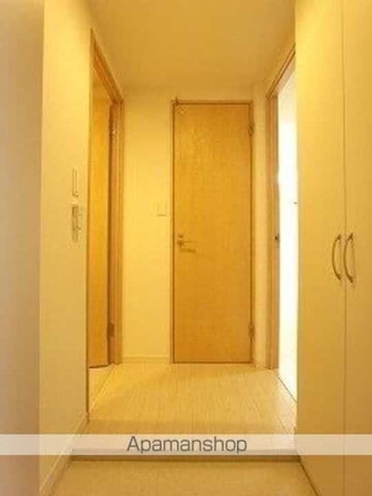 東京都墨田区吾妻橋1丁目の賃貸マンションの玄関